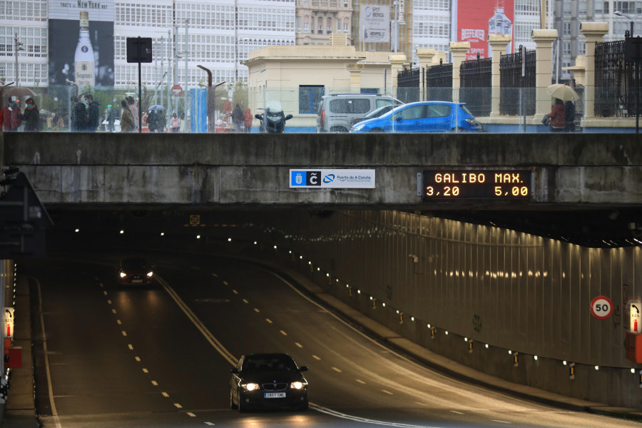 Las filtraciones obligan a rebajar la velocidad en el túnel de María Pita