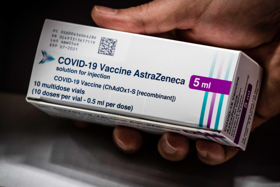 La Agencia Europea del Medicamento ve una "posible relación" entre la vacuna de AstraZeneca y los trombos