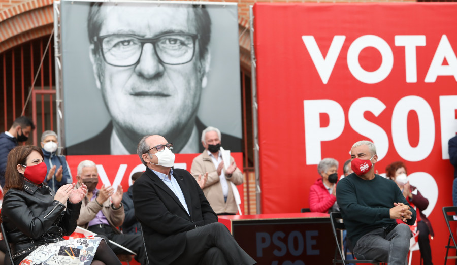 La campaña se polariza aún más en Madrid y ahora pide elegir entre fascismo o democracia