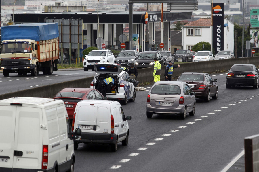 El atropello de una perra en la mediana de Alfonso Molina causa un embotellamiento