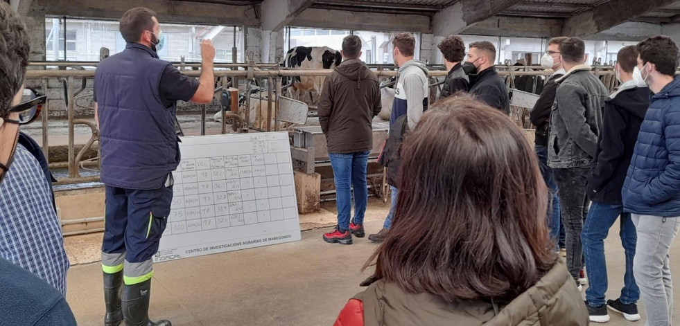 El centro agrario de Mabegondo muestra su trabajo a estudiantes de la Universidad de Santiago