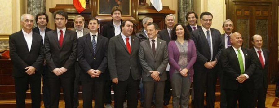 El “comité de sabios” de Coruña Futura califica con un suspenso el transporte