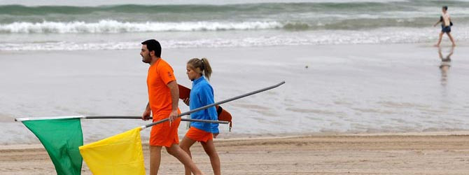 Los socorristas se adaptarán al tiempo y también vigilarán las playas en noches de aglomeraciones