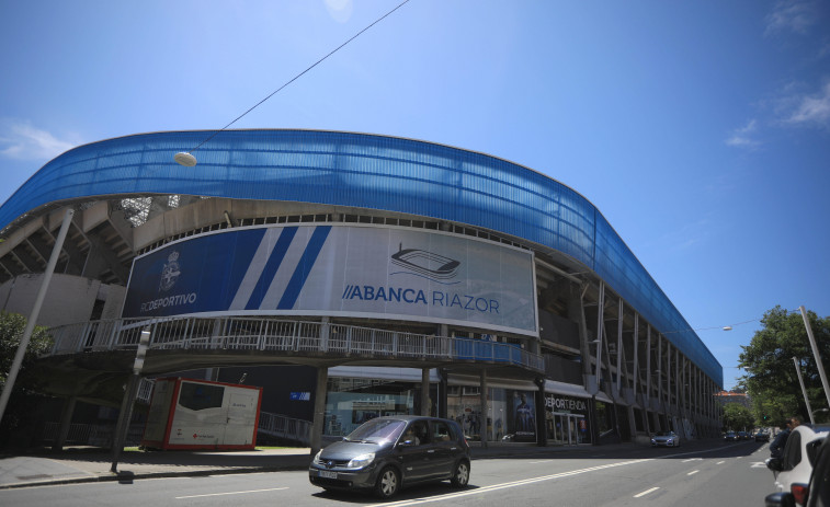 El Ayuntamiento y el Deportivo renegocian la cesión de Riazor