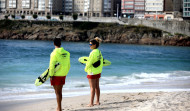 Más de 30 personas conformarán el dispositivo de seguridad en las playas de A Coruña este verano