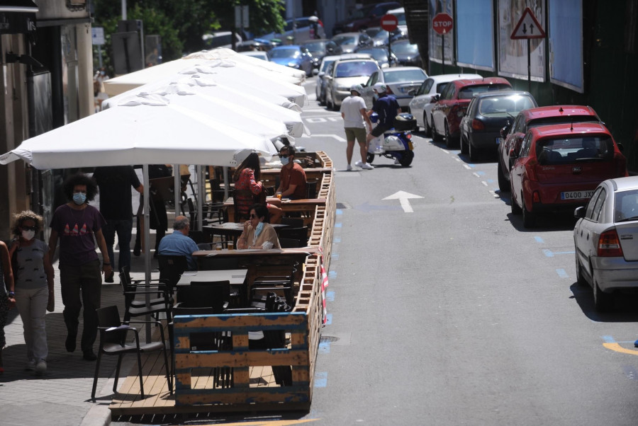 Las terrazas de la pandemia ocuparán 130 plazas de aparcamiento hasta finales de año