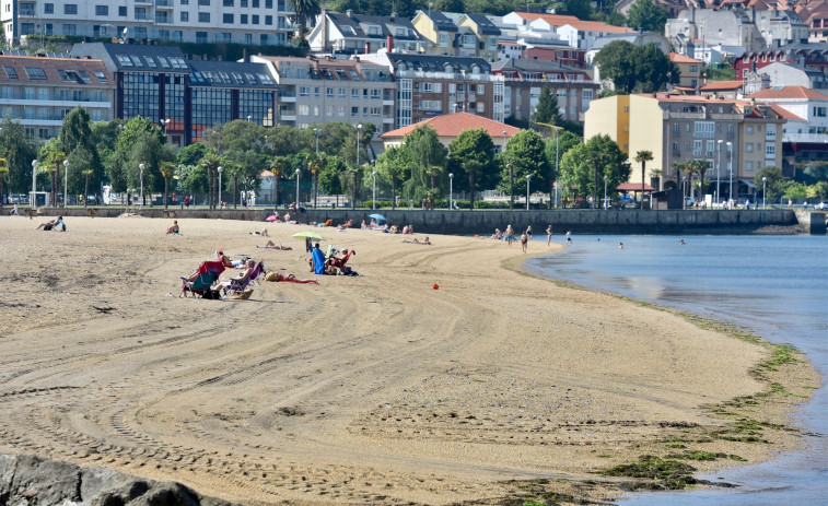 Sada pide precaución a los bañistas tras aparecer medusas en las playas locales