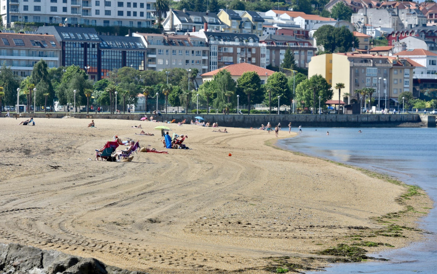 Sada pide precaución a los bañistas tras aparecer medusas en las playas locales