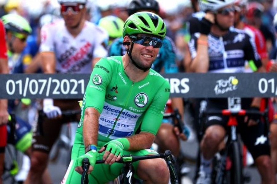 Cavendish golpea de nuevo en su reencuentro con el Tour