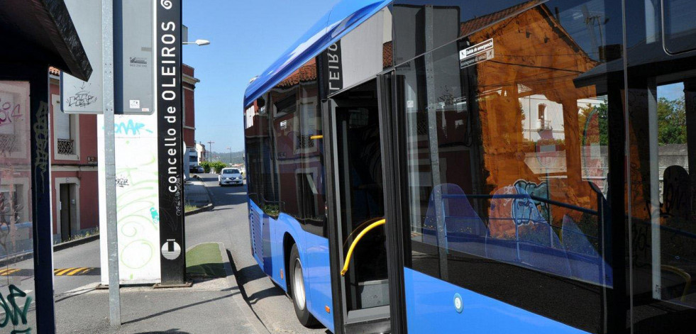 La Xunta lanza más de 50 nuevas frecuencias semanales de bus a las playas de Oleiros