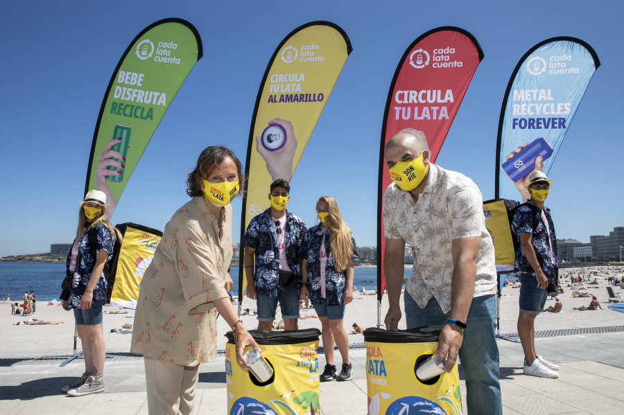 El reciclaje llega un año más a las playas de A Coruña con "Circula a túa lata"