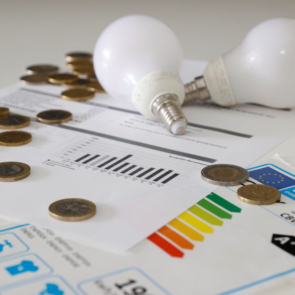 La factura de la luz es en noviembre la más cara desde febrero de 2023