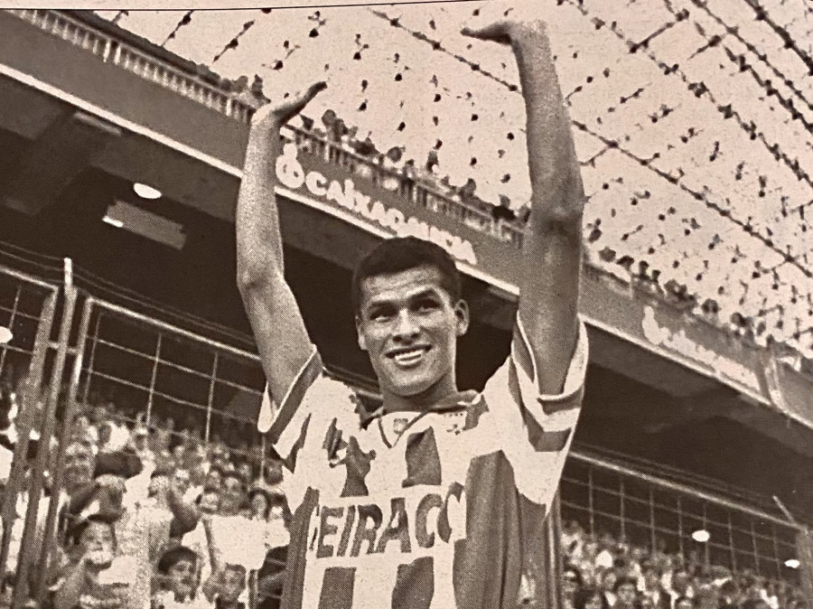 Hace 25 años: Rivaldo encandila a Riazor y María Pita se llena de coches antiguos