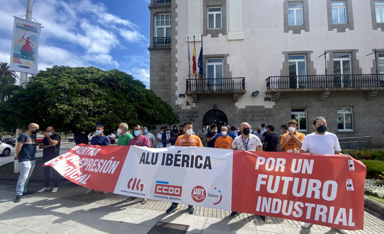 Nueva protesta para pedir la reactivación de la planta de Alu Ibérica