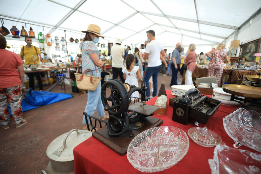 Piezas de museo en la séptima Feria de Antigüedades de Miño