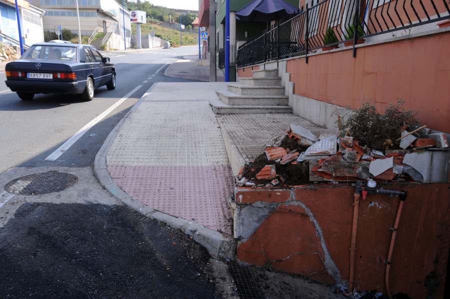 Los jóvenes heridos en un accidente de tráfico en Culleredo siguen en estado grave, ingresados en la UCI