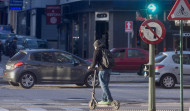 La nueva ley de Tráfico obligará a llevar casco a los usuarios de patinetes eléctricos