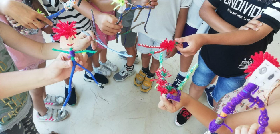 Medio millar de niños acuden a las ‘Mañás de campamento’  de Culleredo