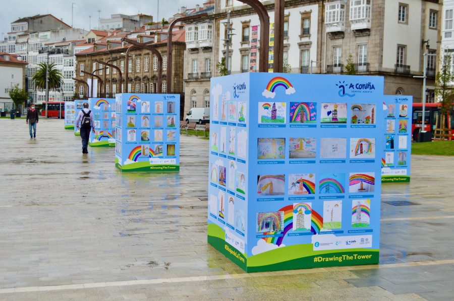 Los dibujos hechos por los niños en el confinamiento se muestran en La Marina y en la Torre