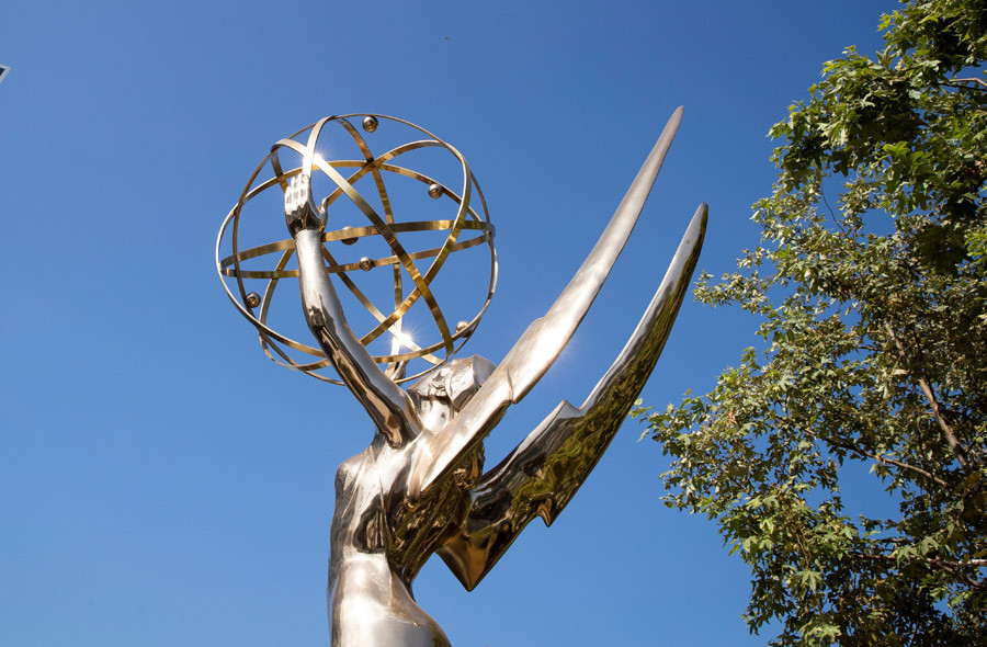 Los Emmy celebran hoy una gala reducida a última hora por la pandemia