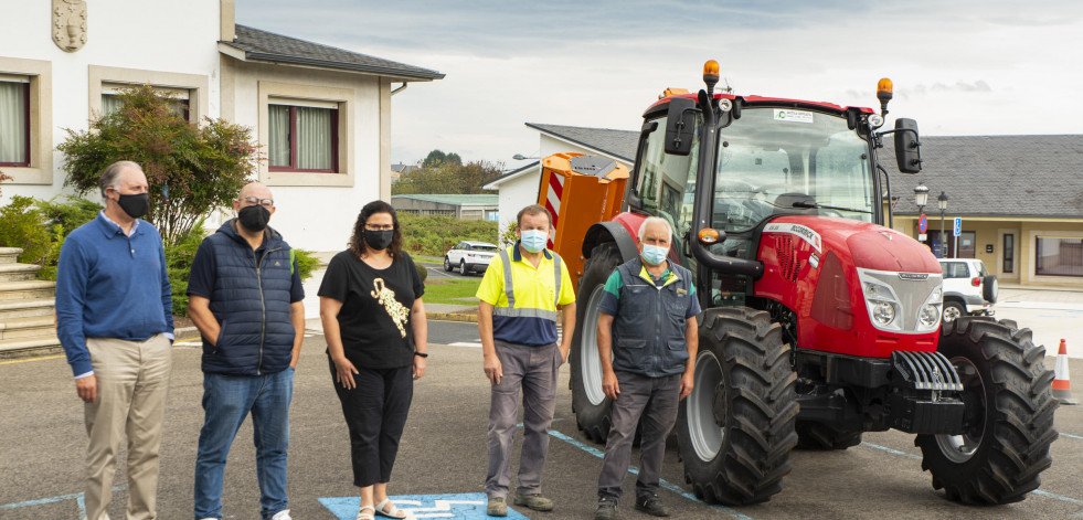 Bergondo adquiere un nuevo tractor para las vías más estrechas