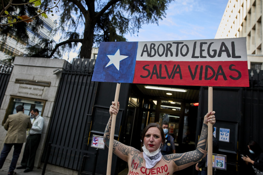 Un tribunal federal de apelaciones restituye la ley del aborto de Texas