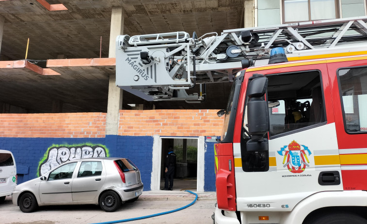 Una mujer de avanzada edad se queda encerrada varios días en un almacén de la Sagrada Familia