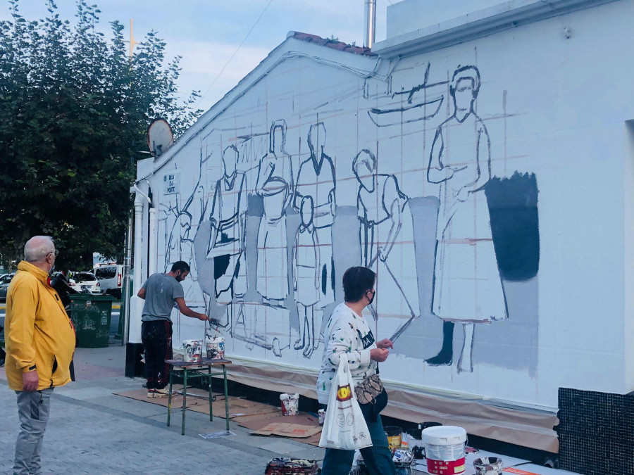 Sada rinde homenaje a las “Mulleres Mariñeiras” con un mural de Yoseba MP en la calle de A Ponte