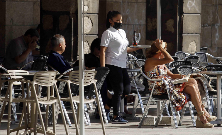 El paro se mantiene sin apenas cambios, con tres desempleados más en la comarca de A Coruña