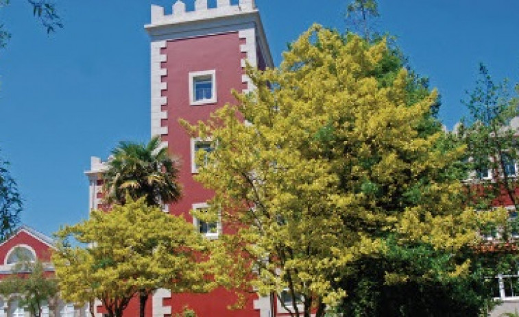 As Torres de Santa Cruz acoge este domingo la proyección de “La reina de España”