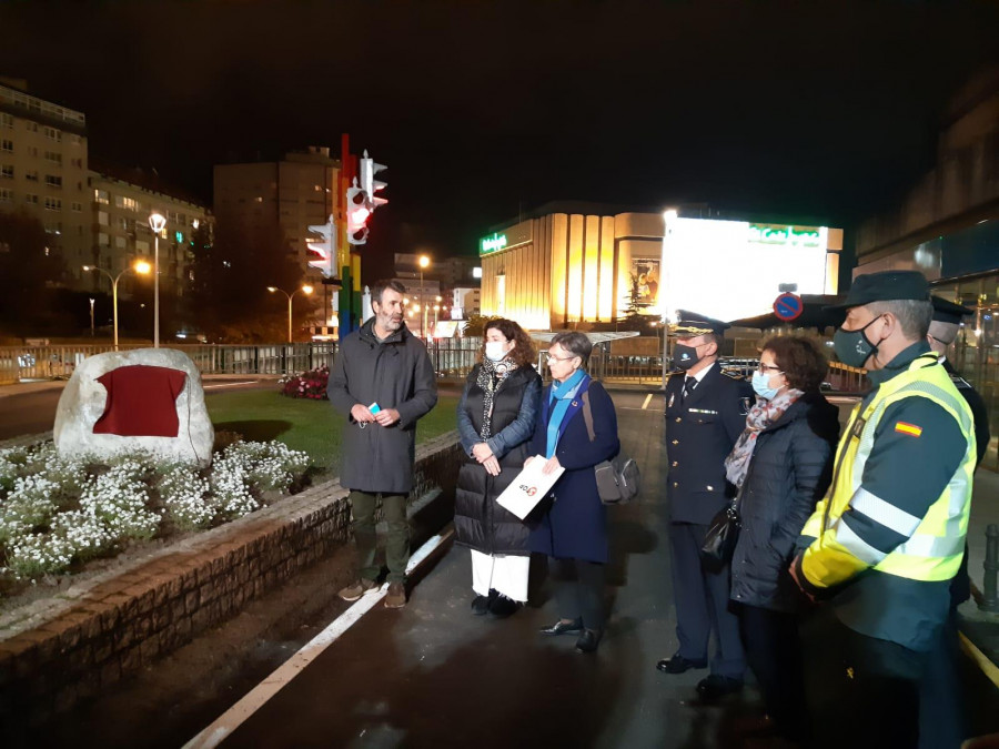 La ciudad dedica una placa para recordar  a las víctimas de los accidentes de tráfico