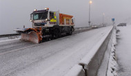 La DGT insta a los que se encuentren en la mitad norte de España a adelantar su regreso ante las nevadas del miércoles