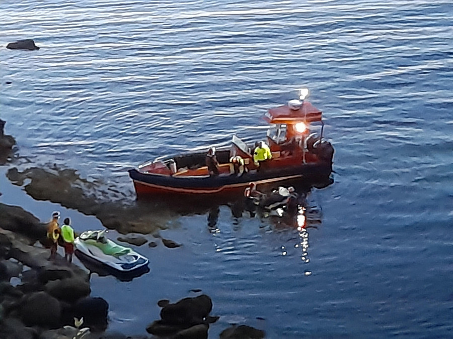 Rescatan el cadáver de un hombre en una zona de rocas en la zona de As Xubias