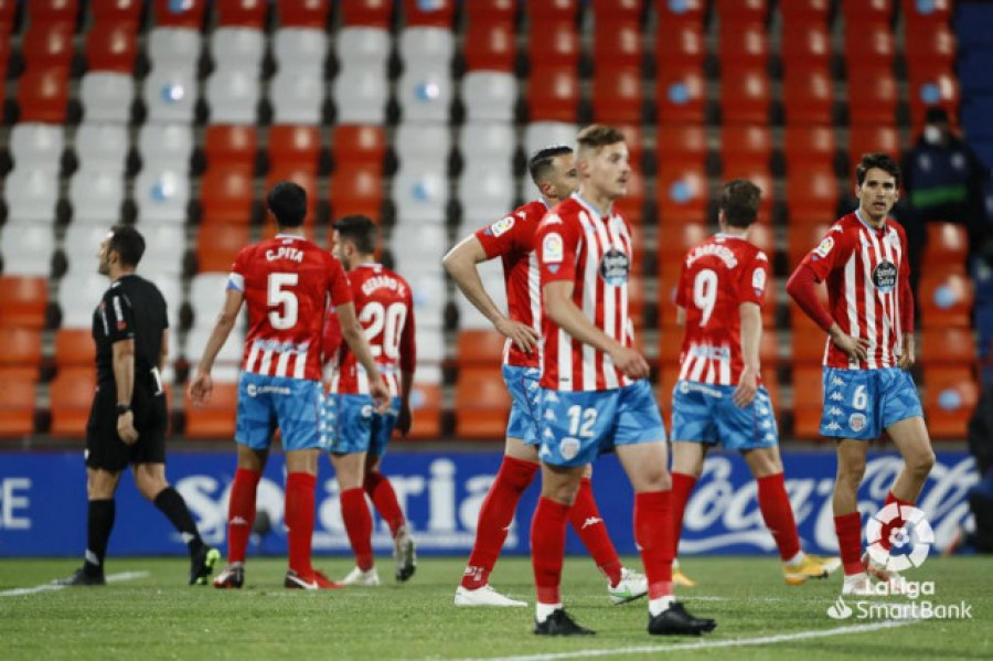 Toda la plantilla del Lugo confinada, tanto 15 positivos como negativos