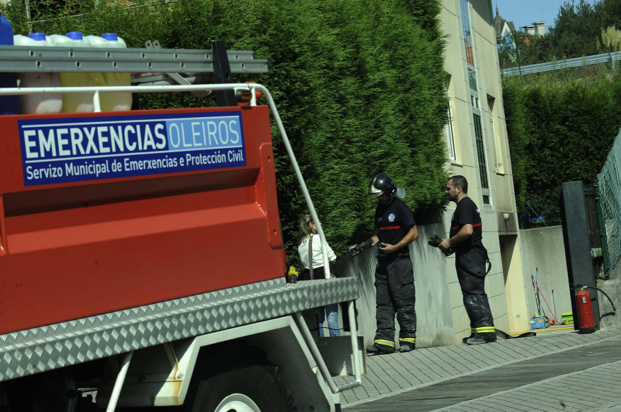 Incendio en una vivienda unifamiliar en a Rua Xilgueiro