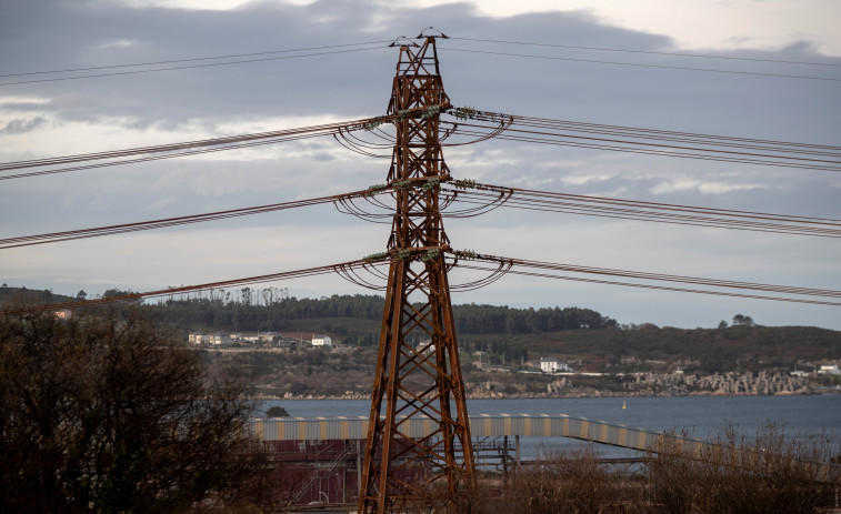 El precio de la luz cae en la jornada de hoy un 41%, y se sitúa en 119 euros el megavatio hora