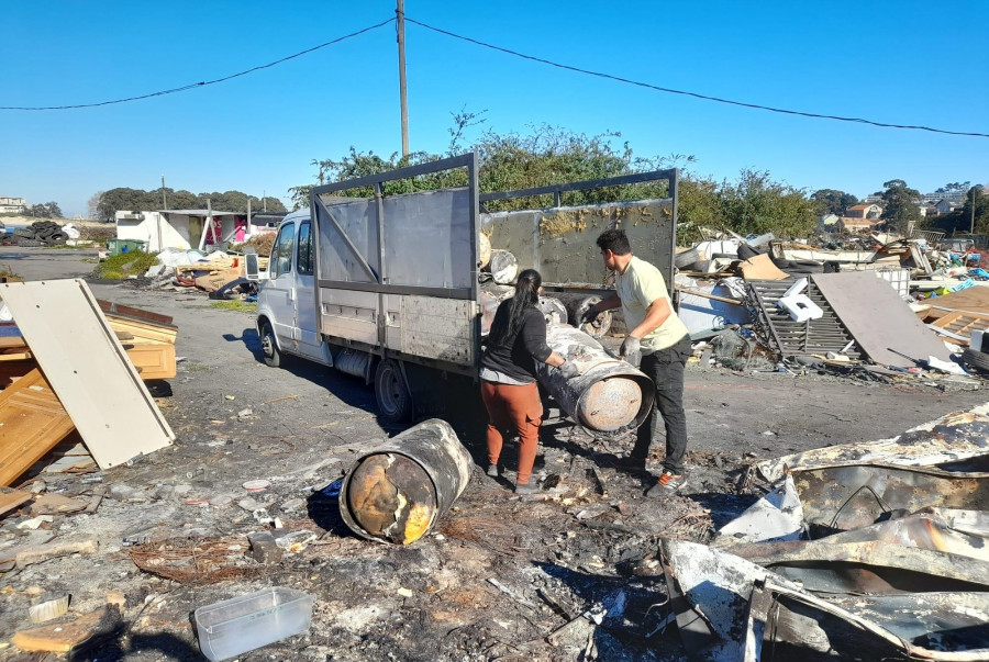 Los chabolistas que resisten en A Pasaxe aseguran que no piensan abandonarlo sin una alternativa