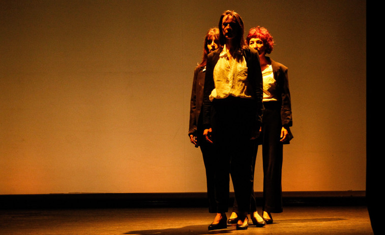 Iria Sobrado, Ana Gesto y Helena Salgueiro llevan al Colón “Come and go”, de Samuel Beckett