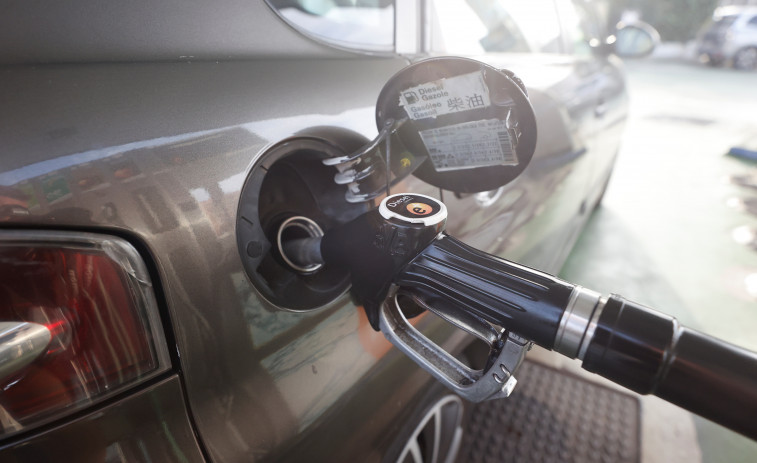 La gasolina todavía resulta más barata en España que en las restantes potencias  de la Unión Europea