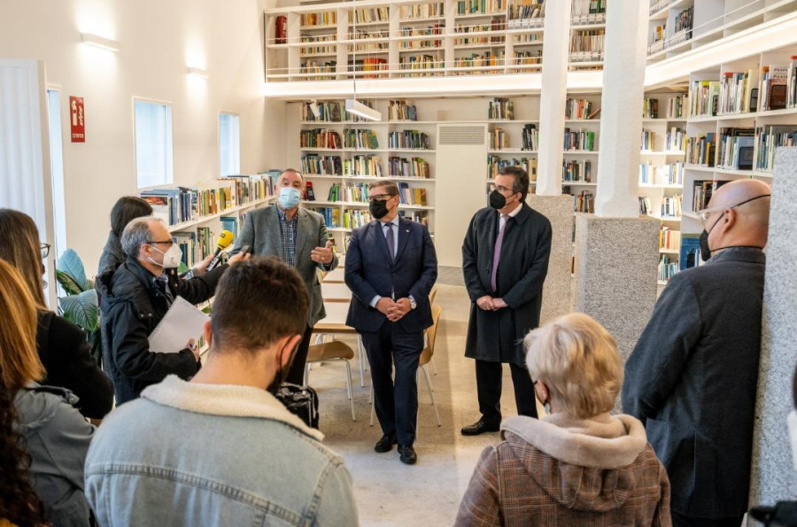 Oleiros abre la biblioteca medioambiental más importante de Galicia en el Pazo de Lóngora