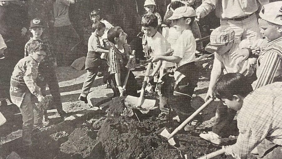 Hace 25 años: NH se hace con el Atlántico y control de orina en la Torre