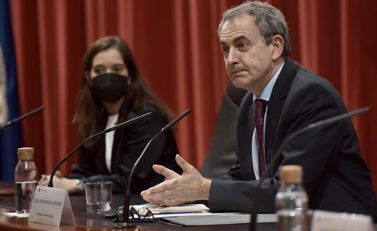 Rodríguez Zapatero reivindica la transformación educativa de España en un acto en A Coruña