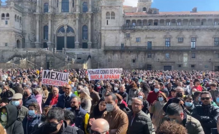 El sector del mejillón saca músculo en Santiago para exigir solución al conflicto de la cría