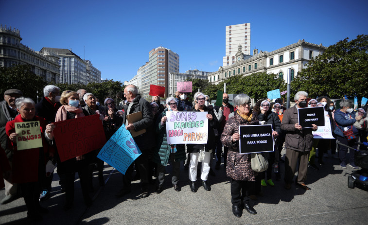 Centenares de personas se concentran en A Coruña por el 