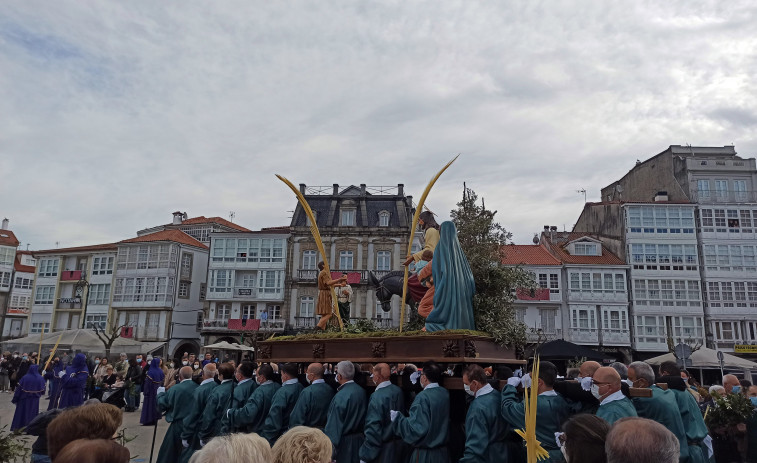 Betanzos encara sus actividades más importantes con la mirada en el cielo