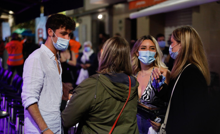 Síndrome de la cara vacía, el temor del adolescente a quitarse la mascarilla