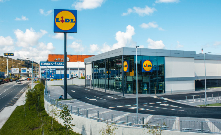 Lidl inaugura su tienda de A Grela, un edificio sostenible de casi 1.500 m2