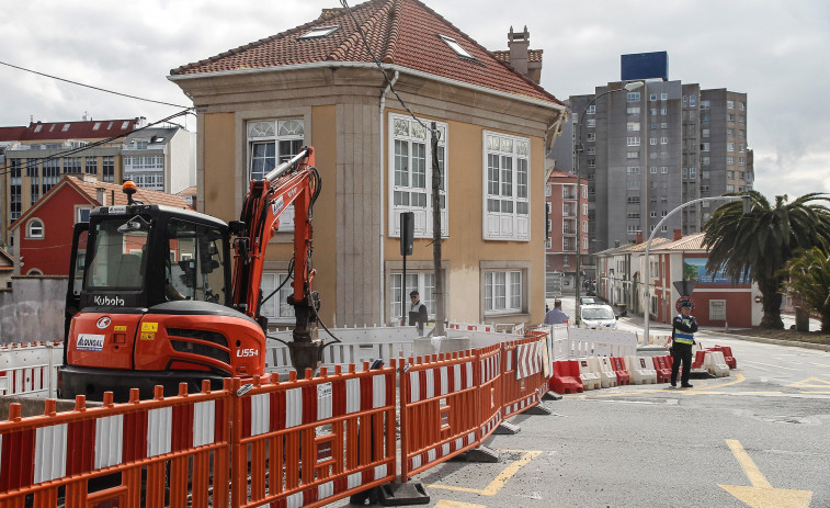 Una nueva obra obliga a cortar un tramo de la avenida de Arteixo