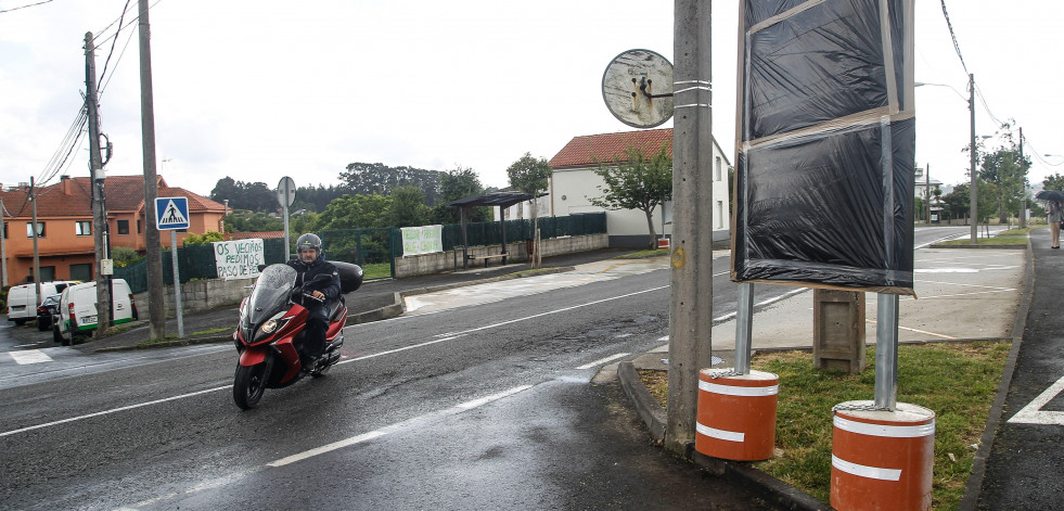 La Justicia confirma la obligación de Oleiros de tapar los carteles de O Couto