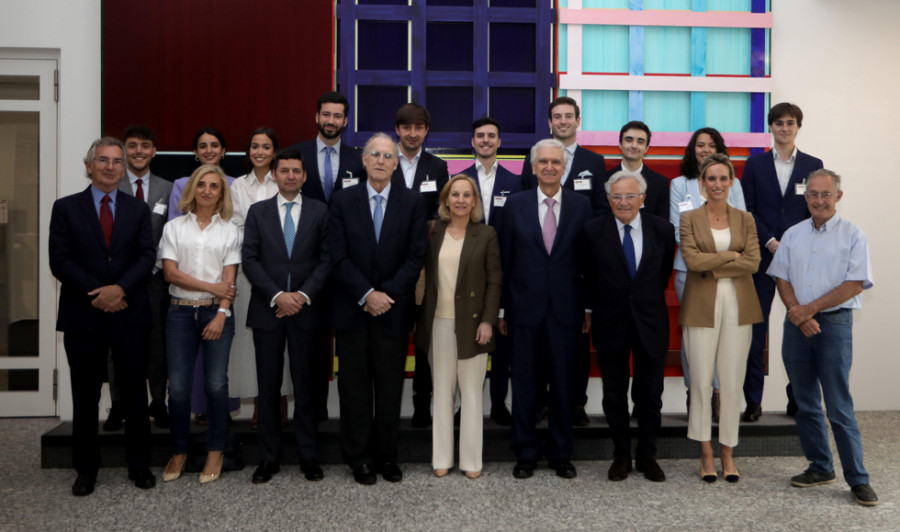 Diez estudiantes gallegos continuarán en el extranjero  sus estudios de posgrado